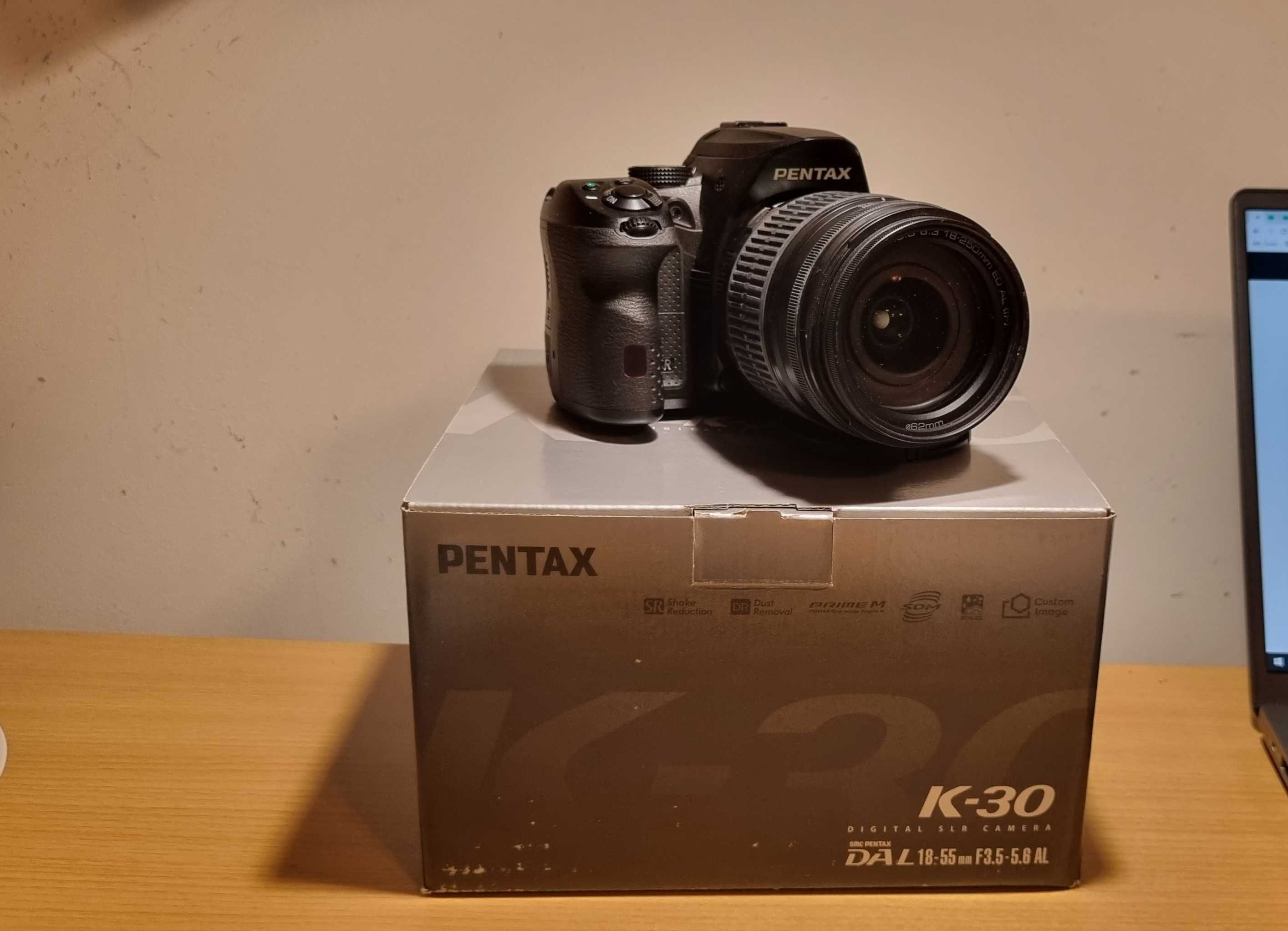 Pentax K-30 plus obiektyw SMC PENTAX 18-250mm F3,5-6,3 AL[IF]
