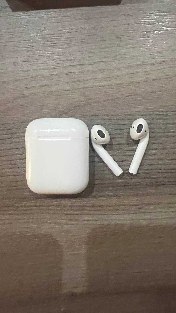 Słuchawki Apple AirPods 2 (MV7N2ZM/A)