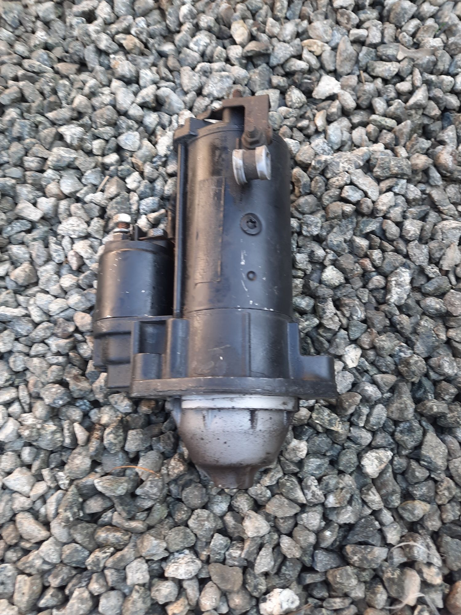 Volkswagen Passat b5 fl rozrusznik do skrzyni 5 biegowej
