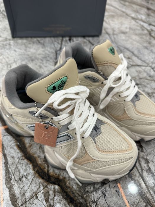 New Balance 9060 damskie 36 bezowe nowe