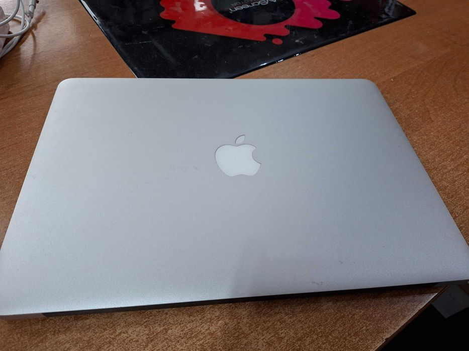 Laptop Apple MacBook Air 13" A1369 i5 4GB RAM 256GB SSD ładowarka