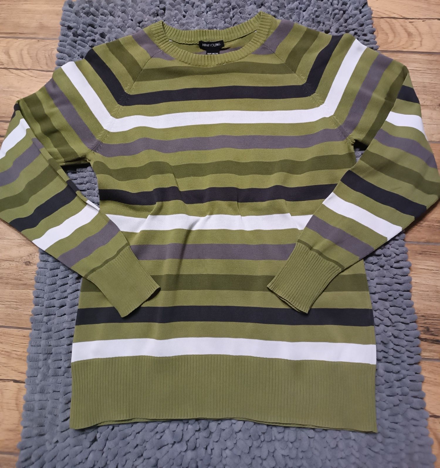 Sweter firmy H&M rozmiar 146/152 100% bawełna