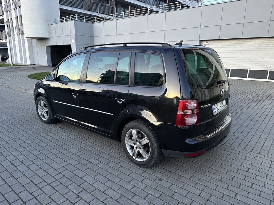 Volkswagen Touran 2.0TDI 170km Automat DSG Skóry Bixenon