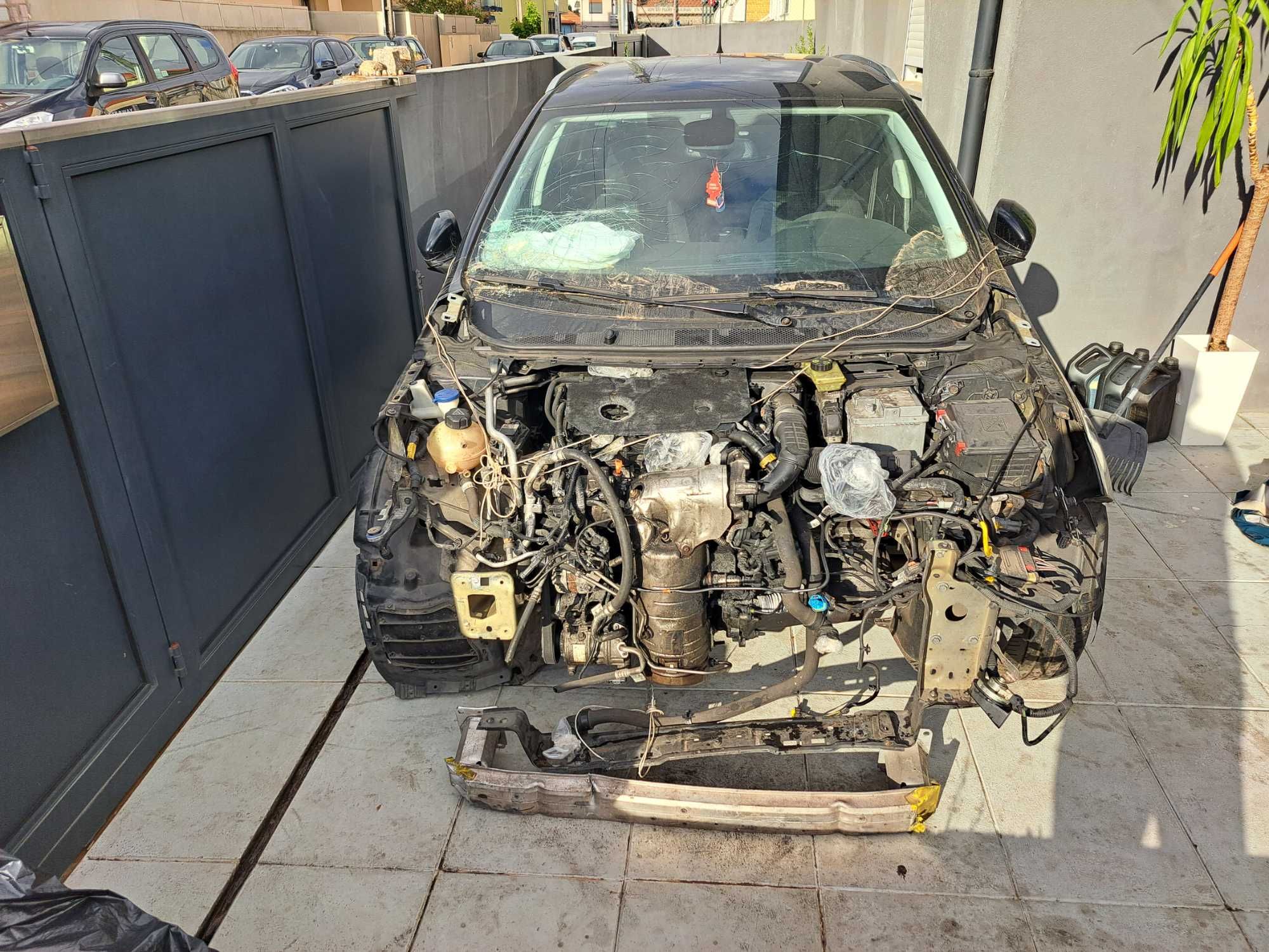 Automóvel Usado Batido