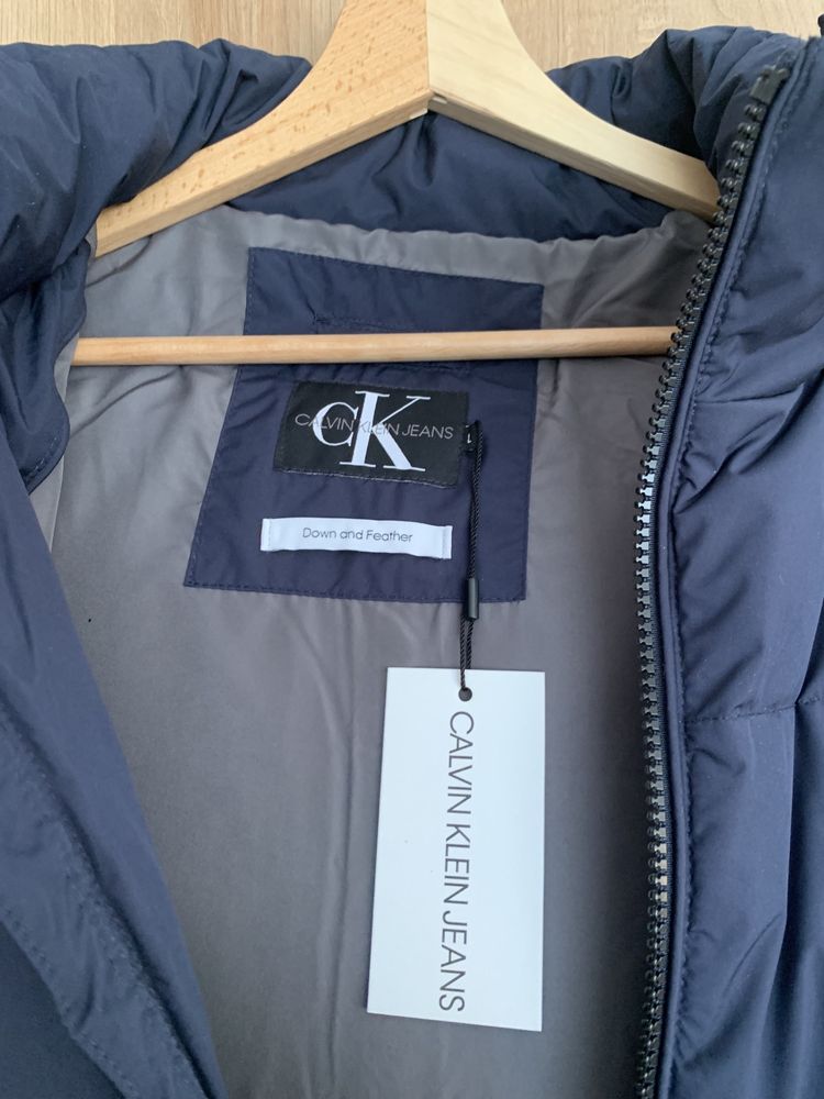 Bardzo ciepła kurtka puchowa Calvin Klein L nowa