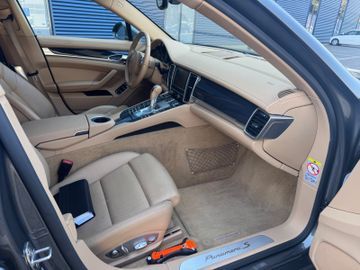 Porsche Panamera S e-hybrid plug in c/ novo c/ garantia
