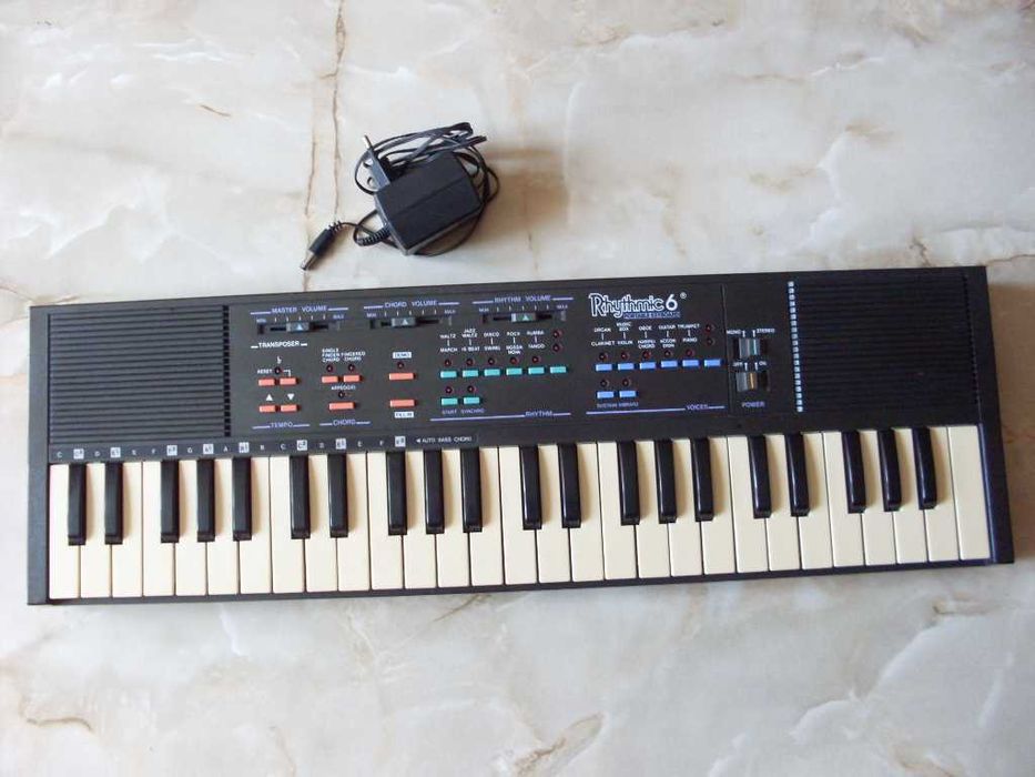 Keyboard RHYTHMIC 6 Portable