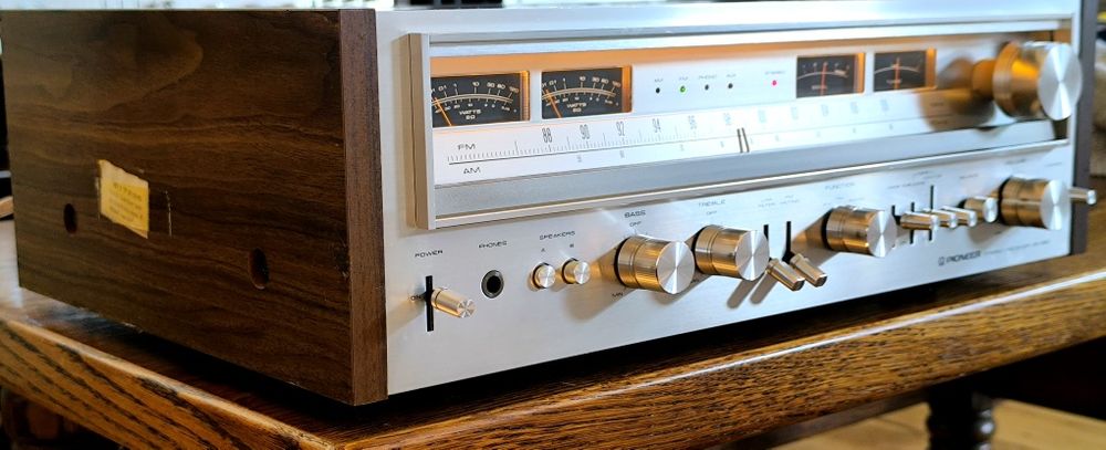 Amplituner Pioneer sx 880