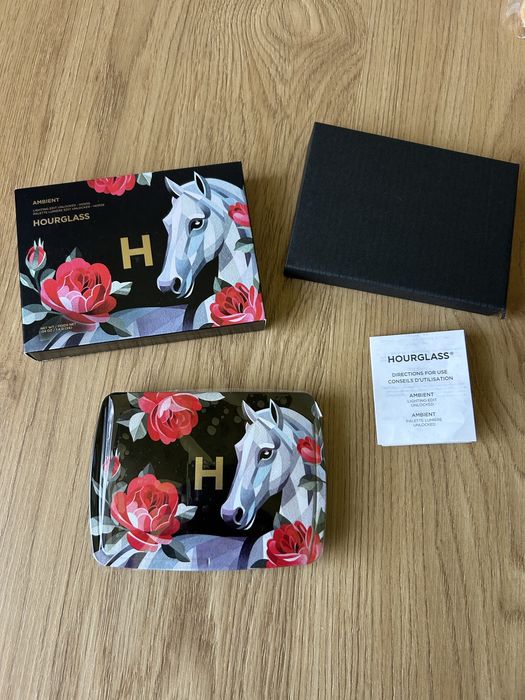 Hourglass палетка Horse ОЛХ+150 грн
