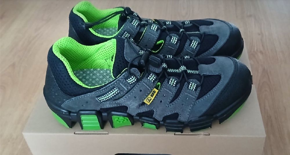 Buty robocze rozmiar 43 Nowe bardzo wygodne
