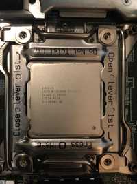 CPU / Processador - 2x Intel Xeon E5-2650