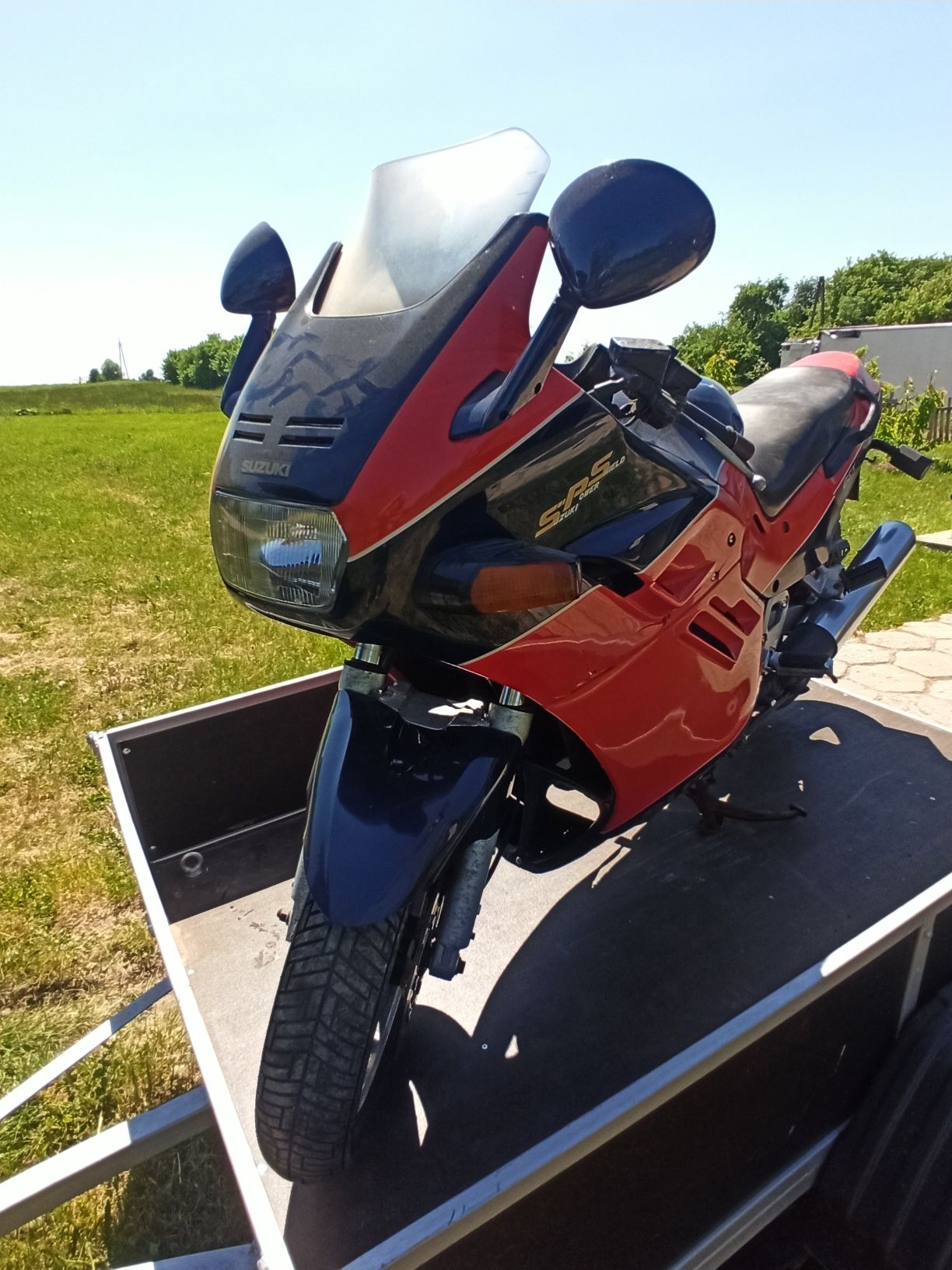 Suzuki Gsx1100f 88r