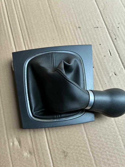 gałka mieszek zmiany biegów audi a3 8p lift 5b biegów