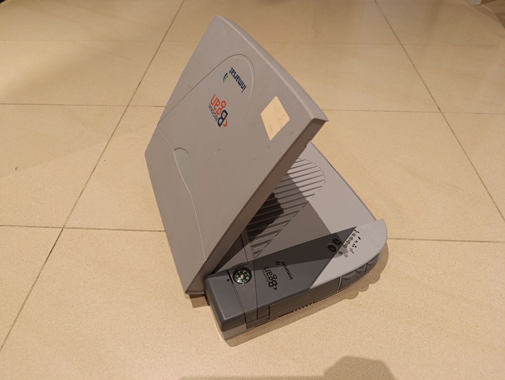 Modem / terminal satelitarny Inmarsat Regional BGAN - Hughe