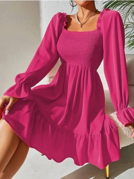 Малинова сукня на резинці для жінки