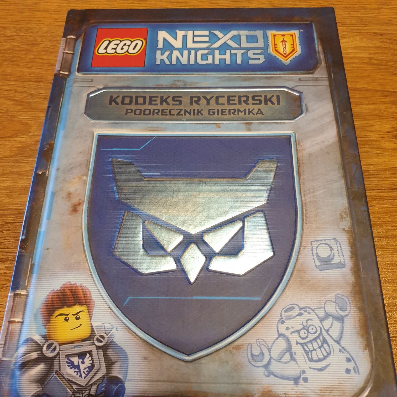 "Nexo Knights. Kodeks rycerski. Podręcznik giermna"