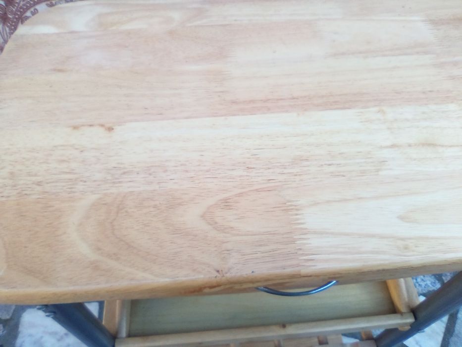 Mesa de apoio para cozinha ou despensa em madeira maciça novo