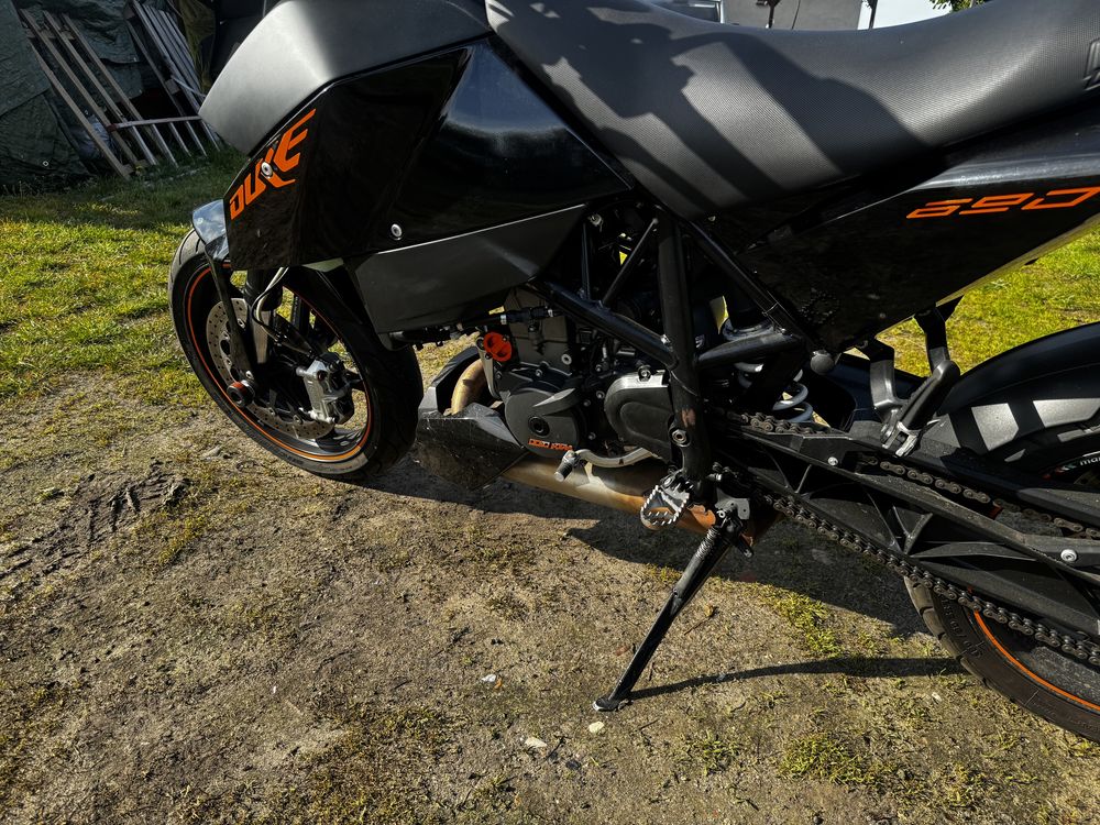 Sprzedam KTM DUKE 690.