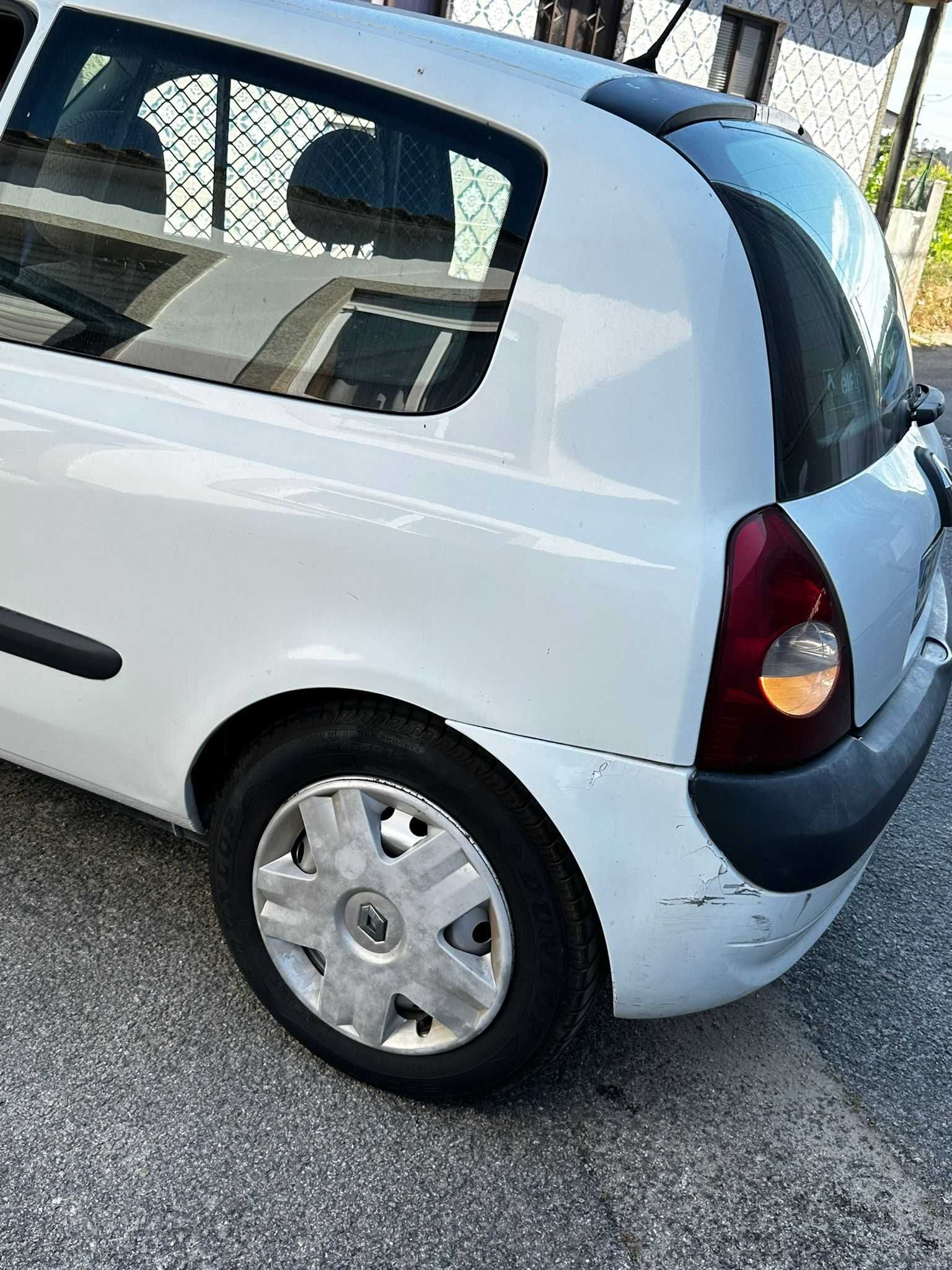 Renault Clio 2005