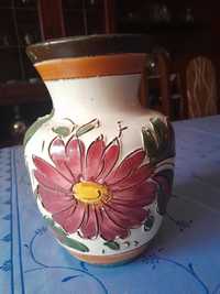 Stary ceramiczny wazon