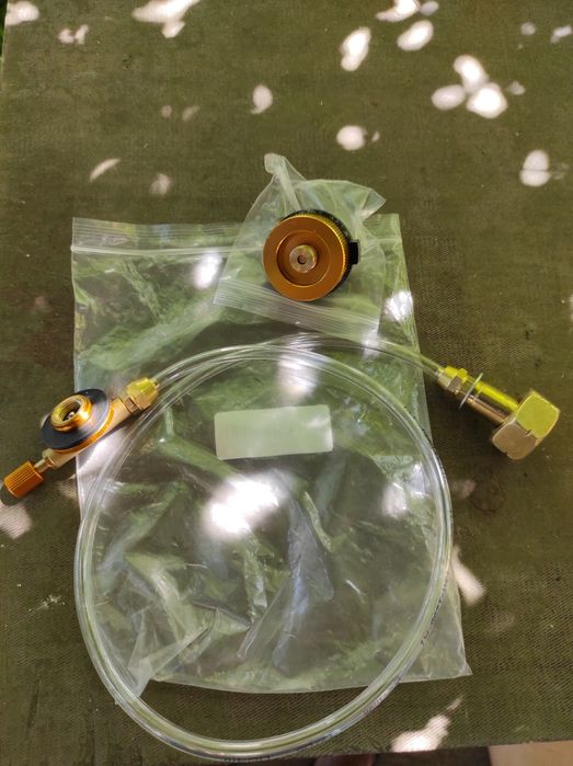 Заправка туристических балонов.