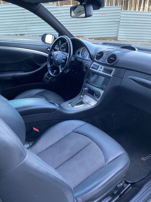 Mercedes-Benz CLK 220 CDI AVANTGARDE