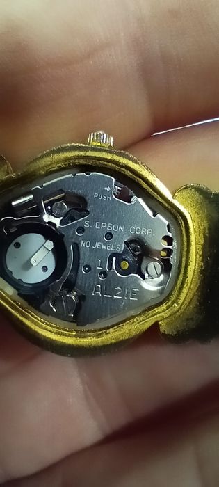 Годинник 24  gold
