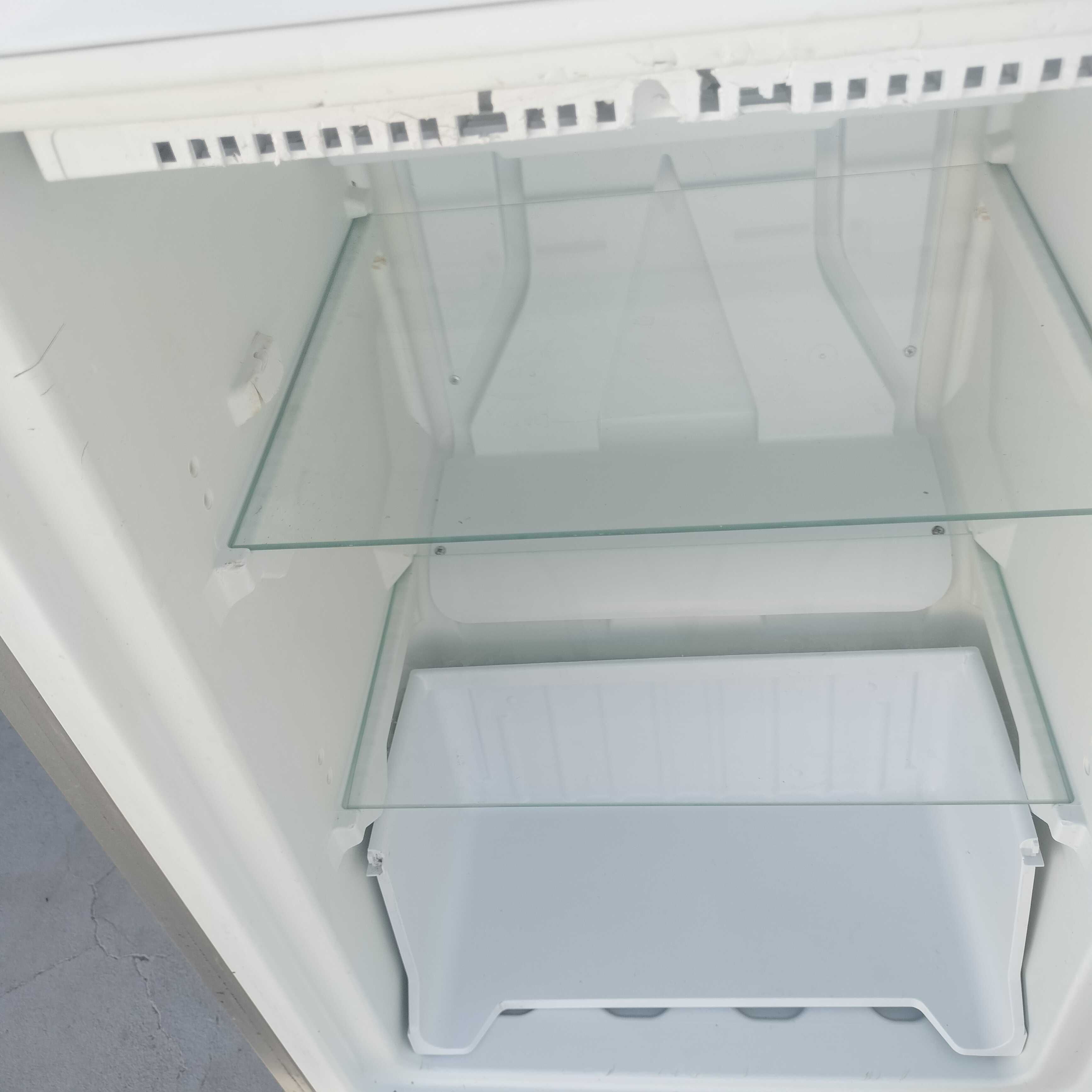 Frigorífico combinado Indesit a funcionar