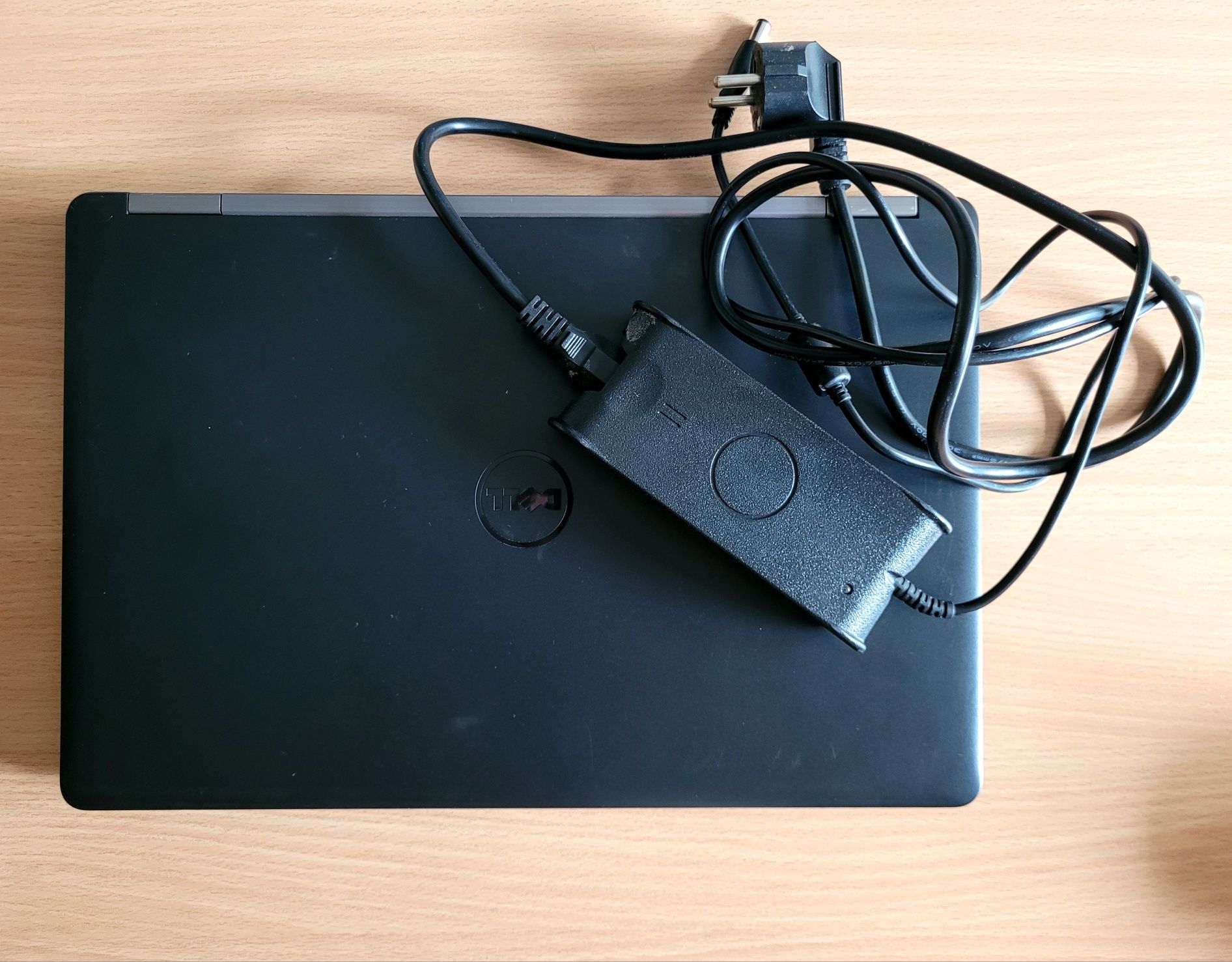 Laptop Dell Latitude E5570