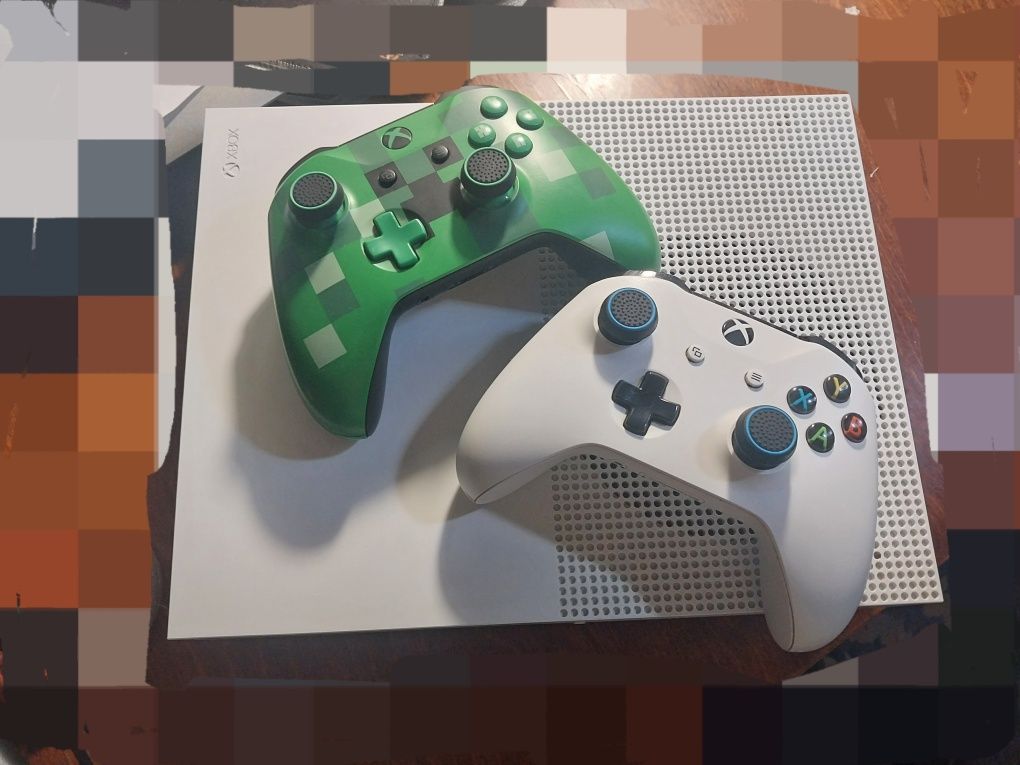 Консоль xbox one s, повна комплектація + 1 геймпад. Можливий торг