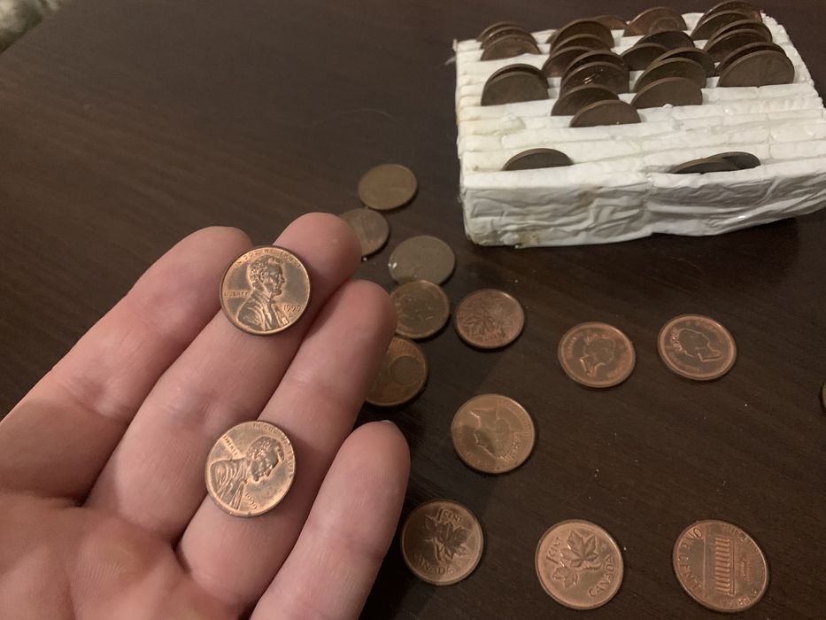 Монеты деньги центы пенни канадские Американские