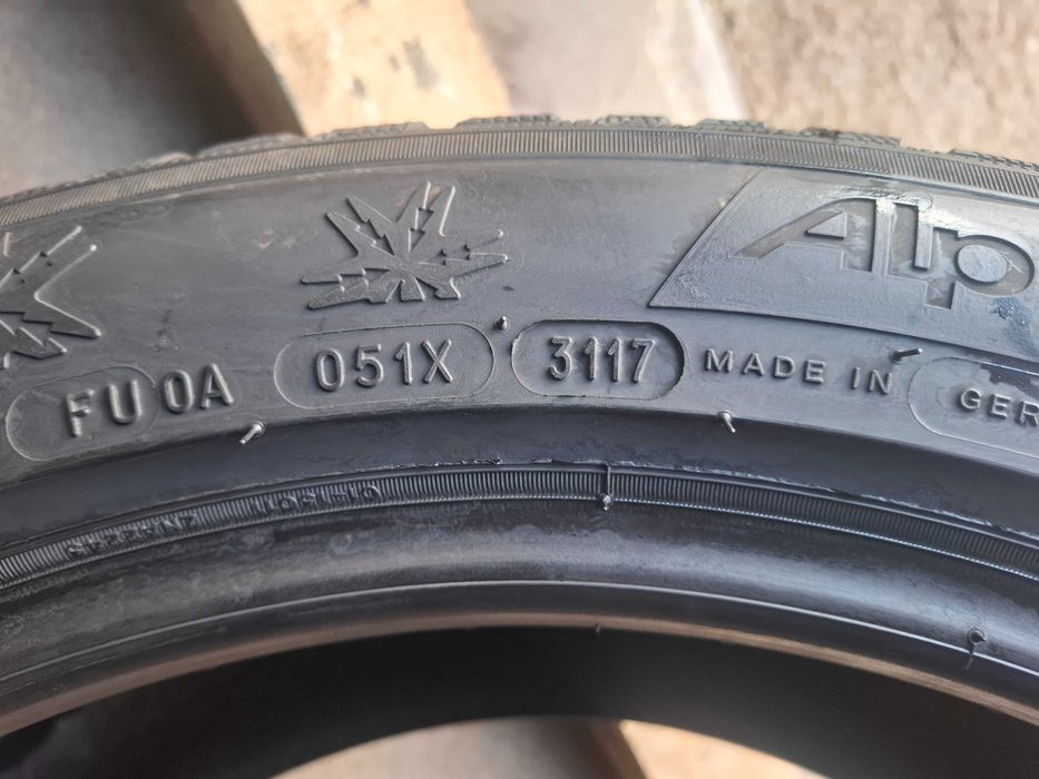 Opony zimowe Michelin 225.50.17!!
