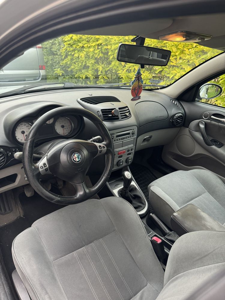 Alfa Romeo 147 1.6 benzyna