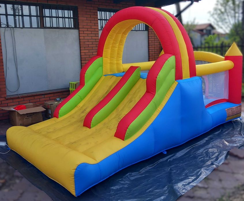 Plac Zabaw Dmuchany Podwójna Zjeżdżalnia Z Dmuchawą 2,2x4,8x2,2m Z21