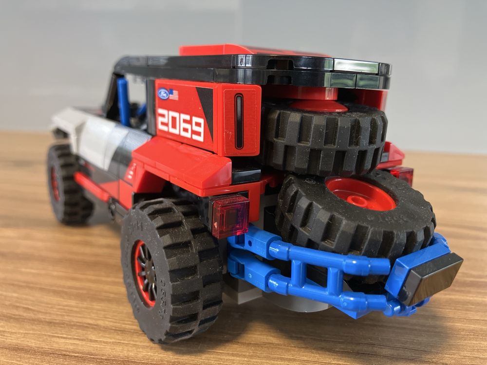 Lego 76905 Ford Bronco