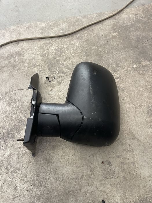 Espelhor ford transite lado motorista