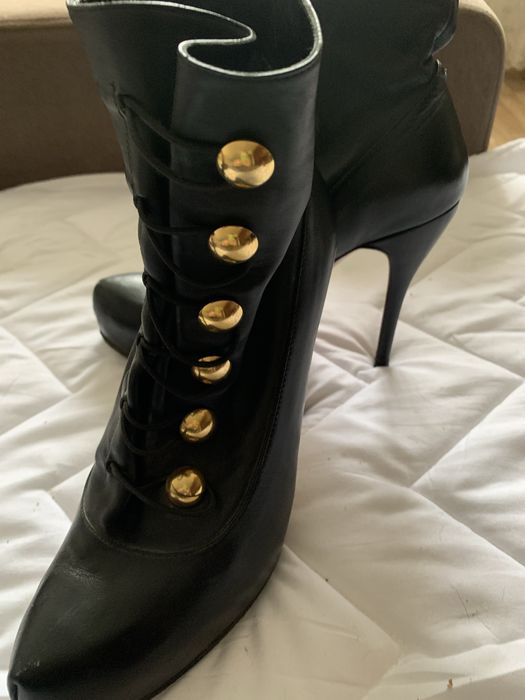 Продам жіночі шкіряні напів батільйони на підборах розмір 39