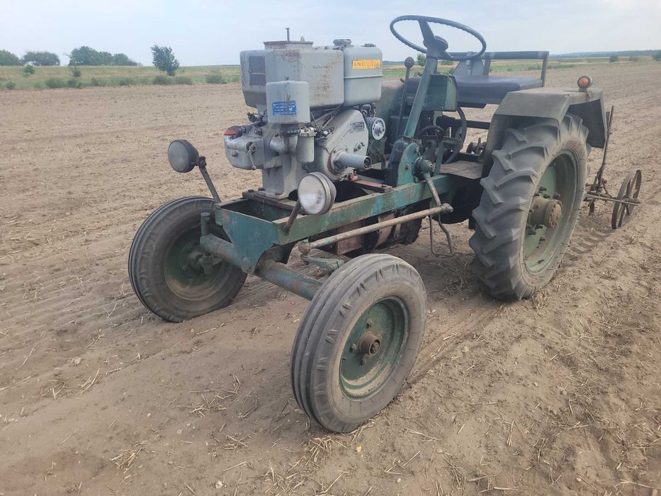 Ciągnik sam Andoria