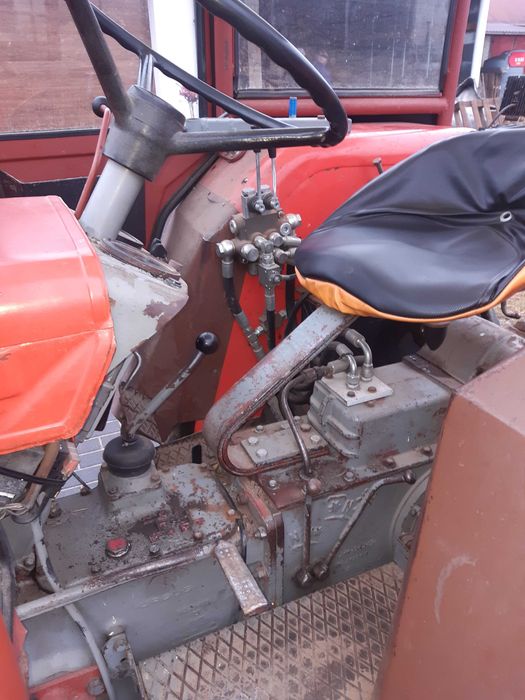 ciągnik Ursus C330M