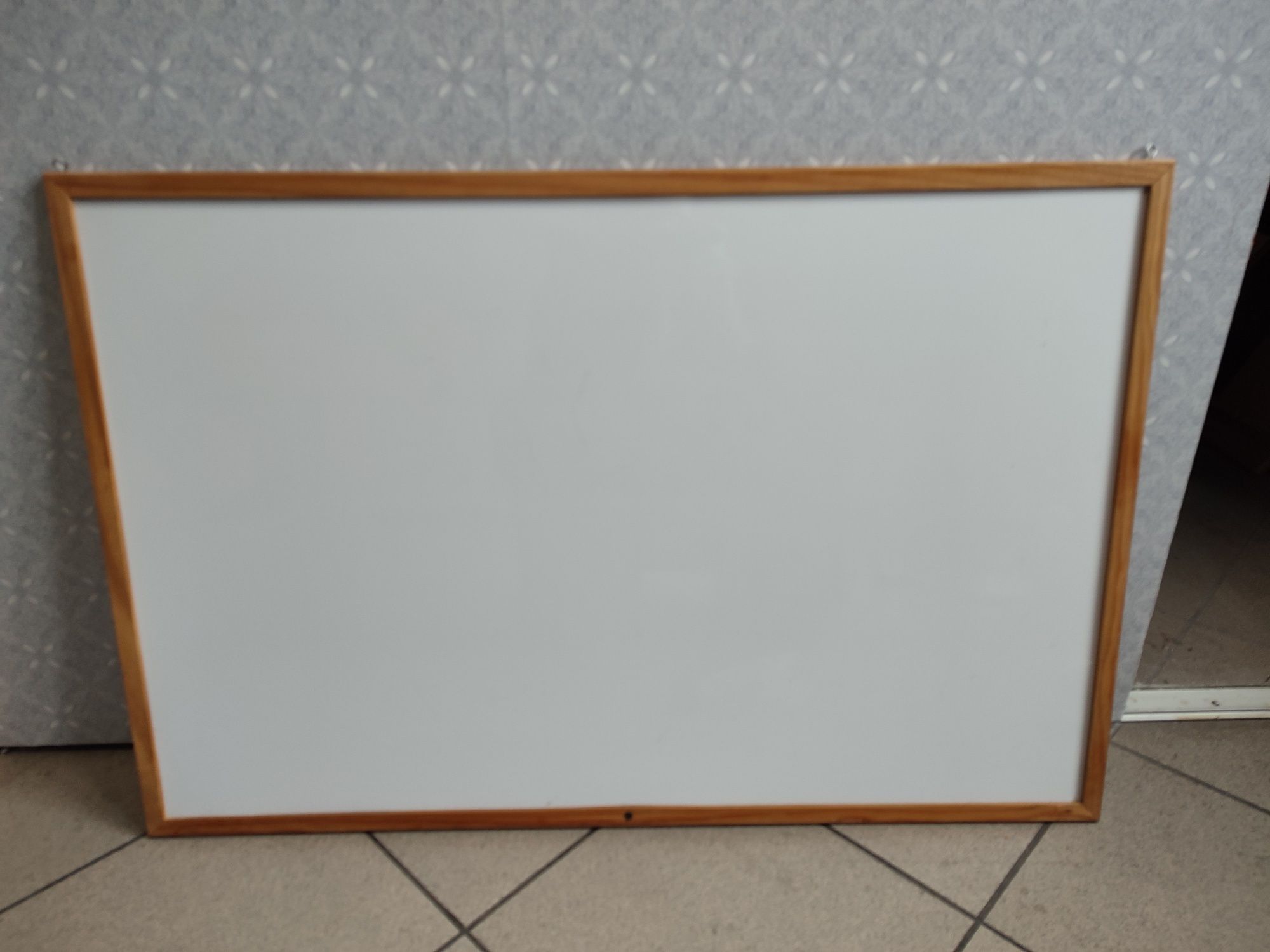Tablica magnetyczna suchościeralna 90*60