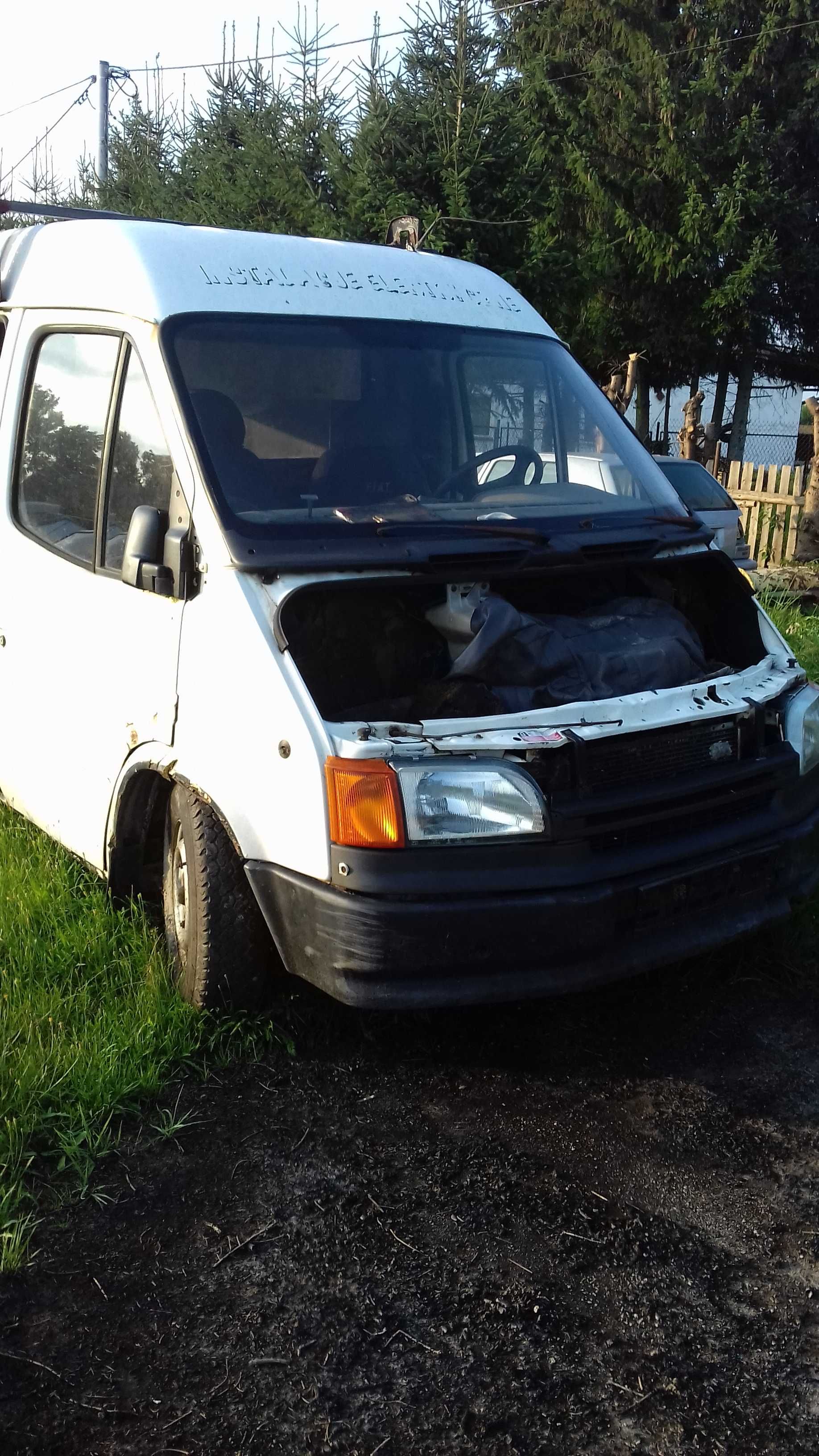 Ford Transit Bus 2500D