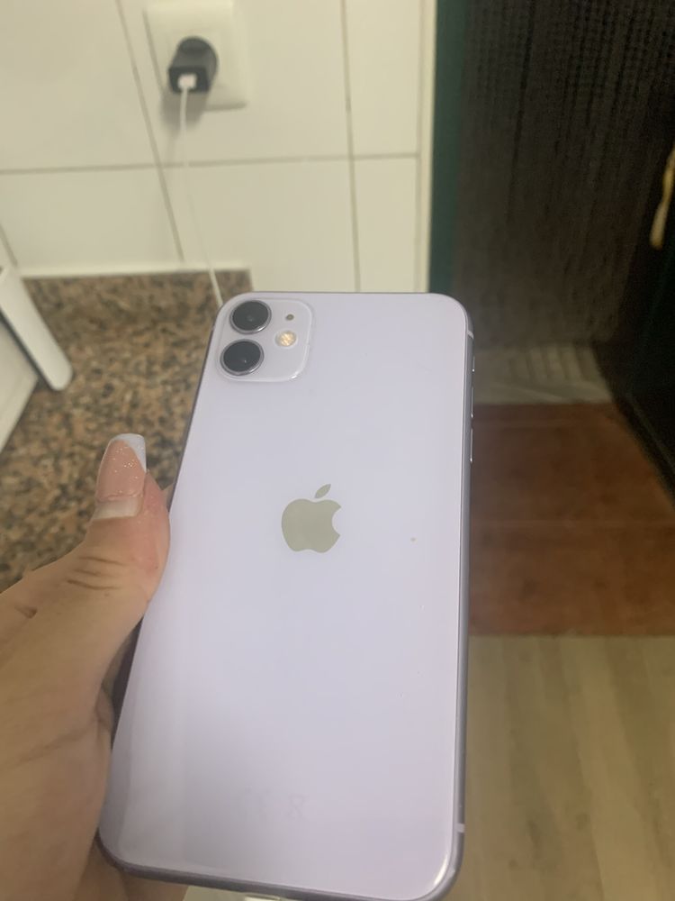 Iphone 11 roxo (usado)