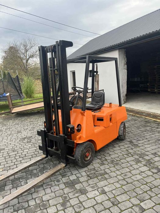 Wózek widłowy Jelau