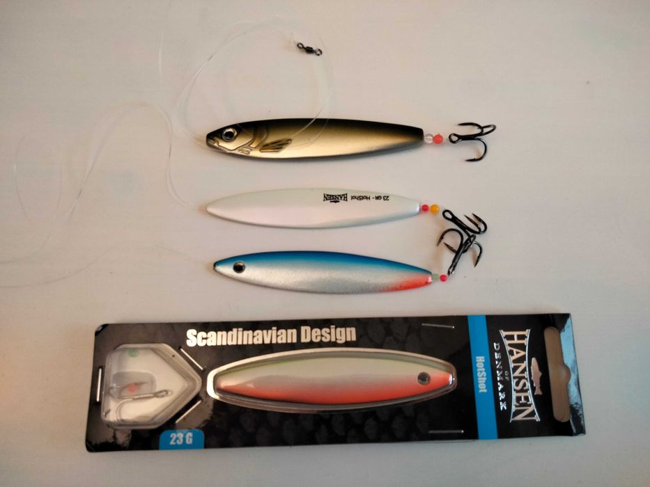 Zestaw przynęt na morskie trocie.