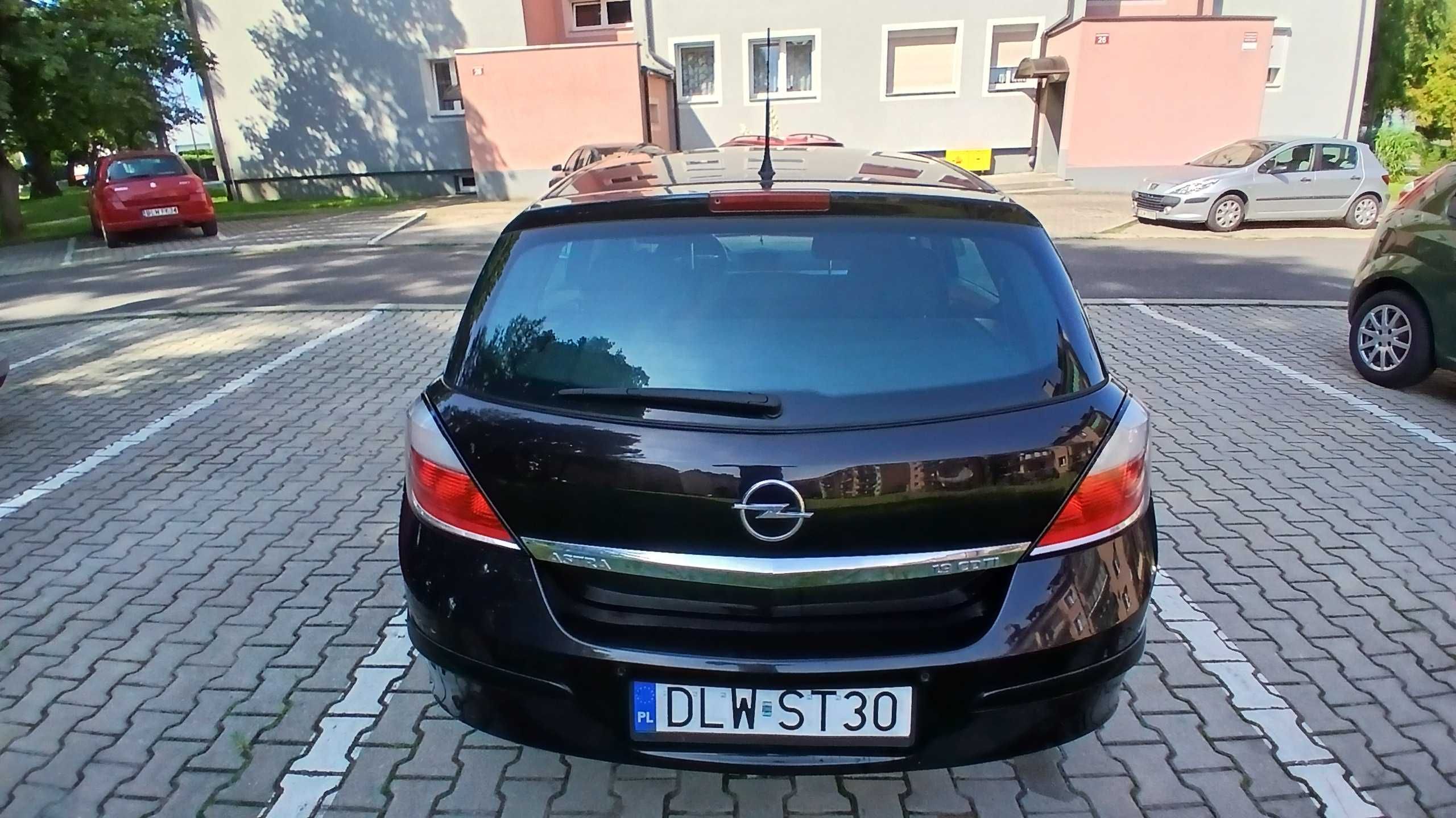 Opel Astra H 1.9 cdti