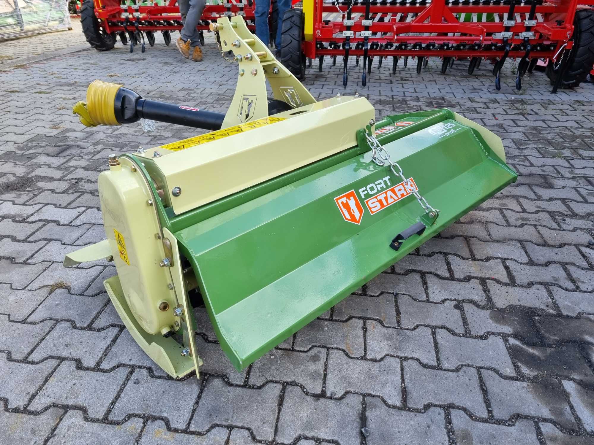 Glebogryzarka STARK 135cm przesunięcie mechaniczne