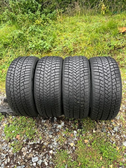 Opony Zima 225/45r17 idealne Demo