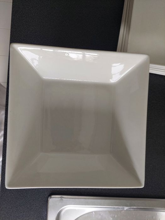 Conjunto pratos brancos