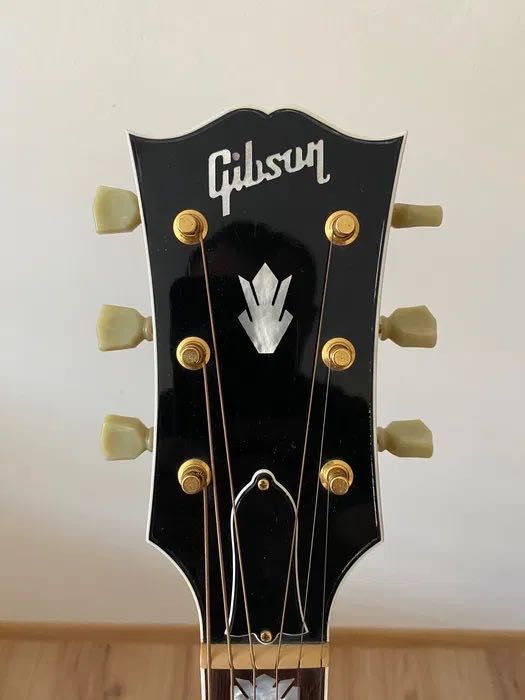 Czarny Gibson SJ-200 EB (USA 2004)