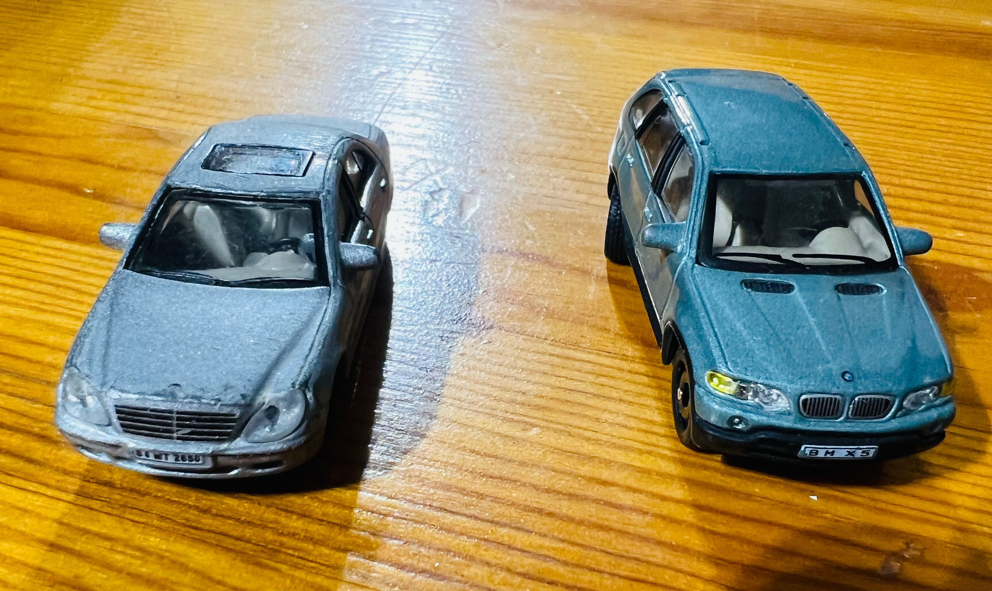 BMW X5 Schuco MERCEDES BENZ S-klasa W220 Joycity Modele samochody 1:72